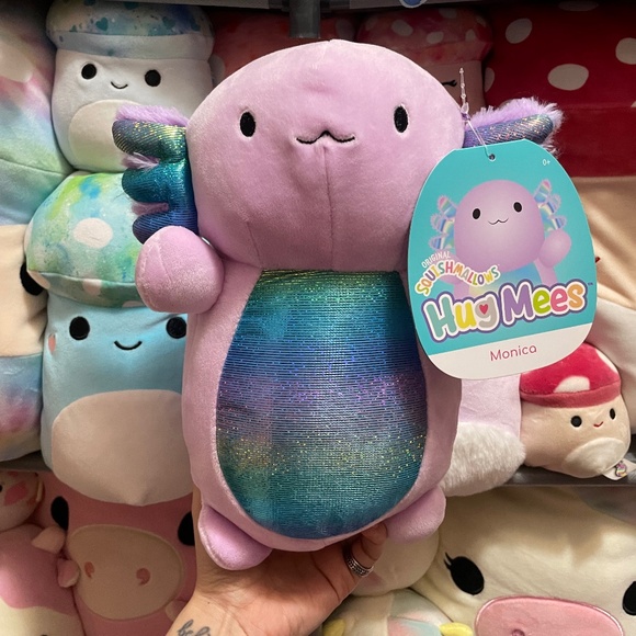 Monica Hugmee Squishmallow - Picture 1 of 1